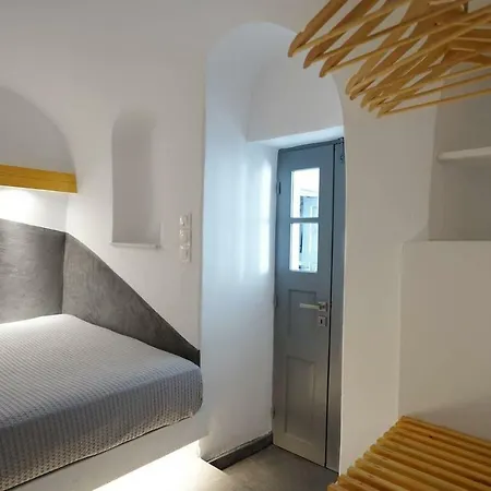 Santorini Sea Cave Ia
