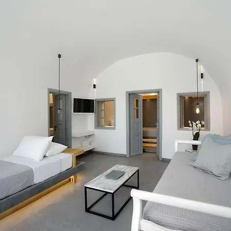 Santorini Sea Cave Apartment